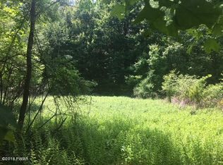 Hemlock Rd, Waymart, PA 18472