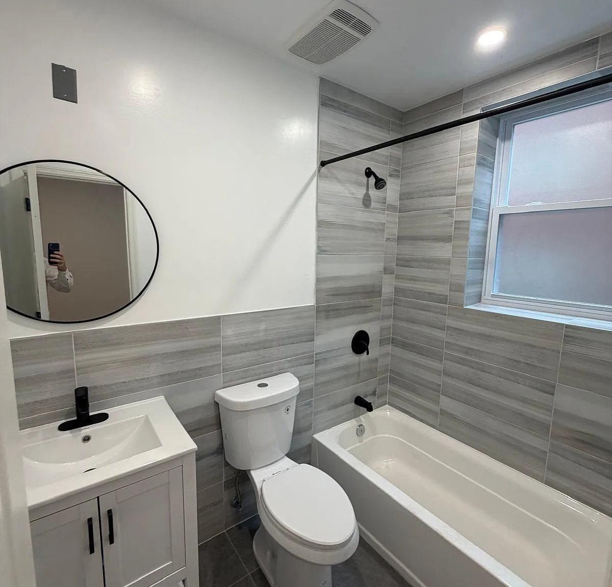 4 bed, $3,100 — Photo 2