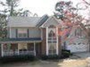 2868 Forest Ct, Loganville, GA