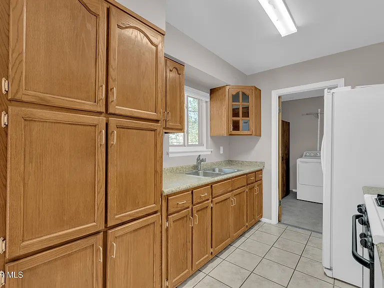 228 Caribe Cir — Photo 15