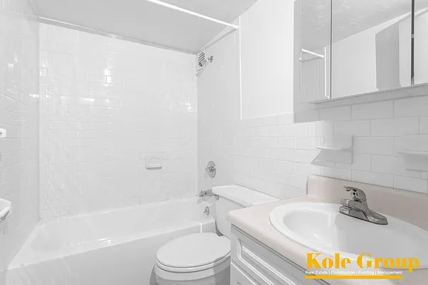 Rented by Kole Group | media 12