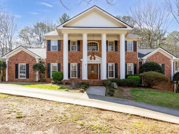 180 Churchill Dr, Sandy Springs, GA 30350