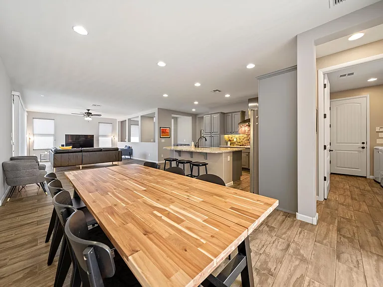 3921 Gold Ridge Rd — Photo 6