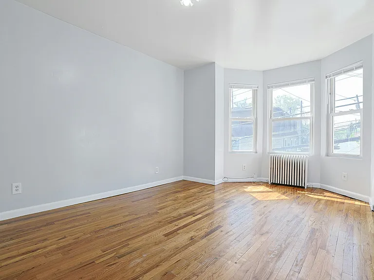 202 Main St #2E — Photo 13