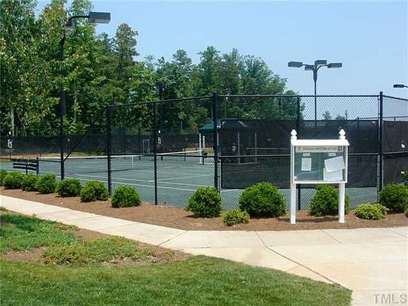 Wakefield Sports Club with Tennis and Pool