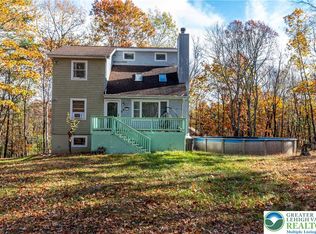 1010 Acorn Ln, East Stroudsburg, PA 18302