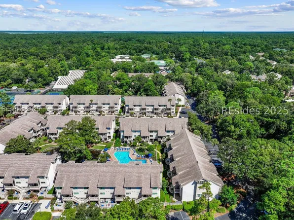 15 Deallyon Ave APT 52, Hilton Head Island, SC 29928