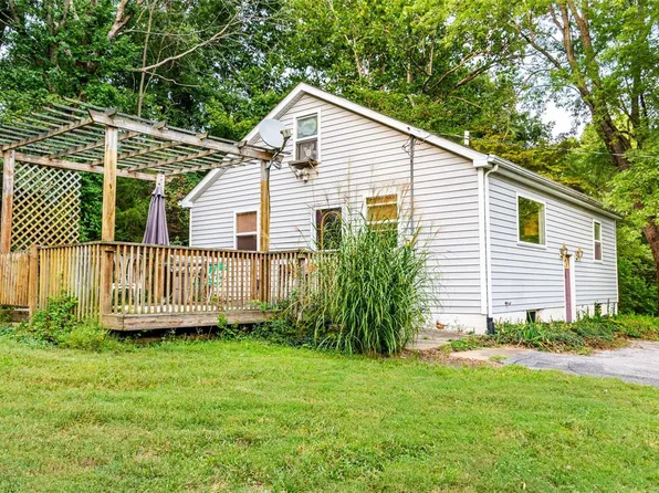 1503 Pleasant Ridge Rd, Maryville, IL 62062