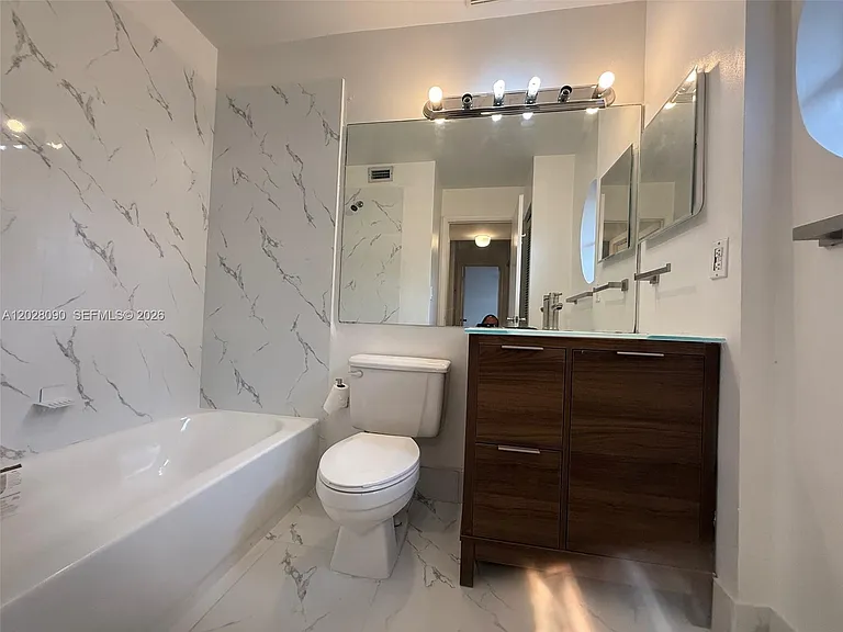 401 SW 158th Ter #206 — Photo 37
