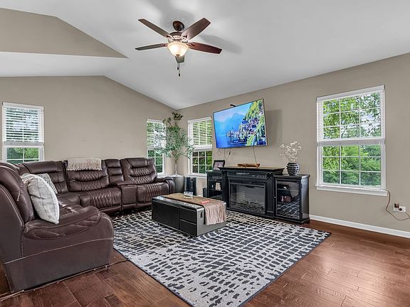 5th image of 2248 Graystone Dr Unit 2248