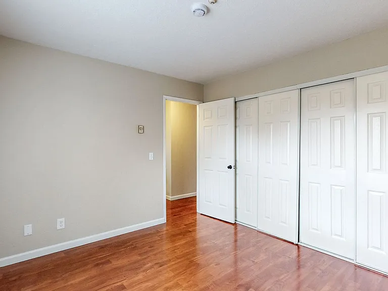2305 McBride Ln — Photo 20