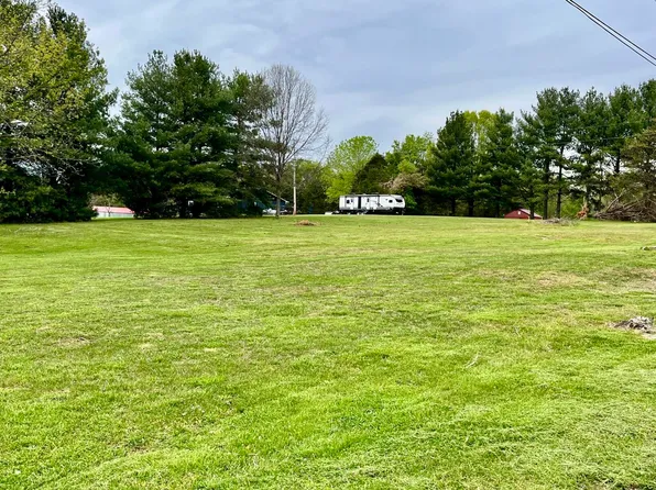 High Ridge Dr, Shepherdsville, KY 40165