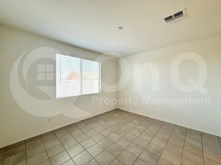 1477 E Chandler Ct — Photo 11