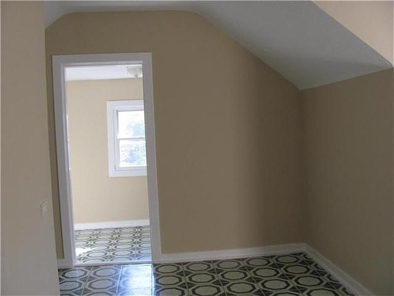 2nd image of 10137 S Union Ave