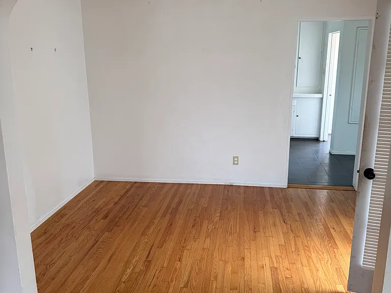 525 E Church St — Photo 3