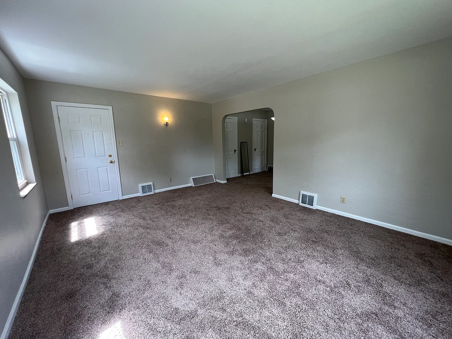 Renovated 1BR in Prime Kettering Minutes to Dorothy Lane Market — Photo 2