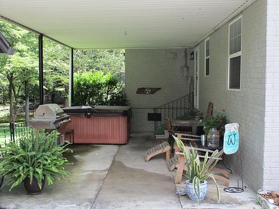 5th image of 210 Rivermont Dr