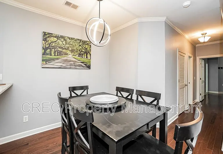 1202 Grove Park Dr — Photo 7