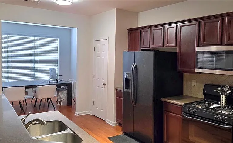 6150 Indian Wood Cir SE — Photo 7