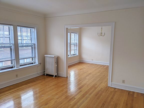 2nd image of 729 Hinman Ave APT 3W