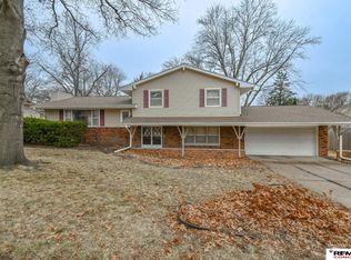 1901 Oakdale Ave, Lincoln, NE 68506