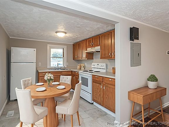 4th image of 407 S Little Ave