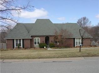 13913 W 48th St, Shawnee, KS 66216