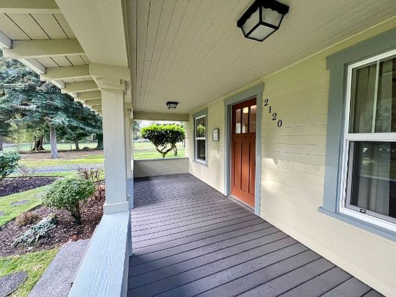 2nd image of 2120 36th Ave NE