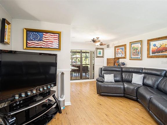4th image of 3815 Southview Dr