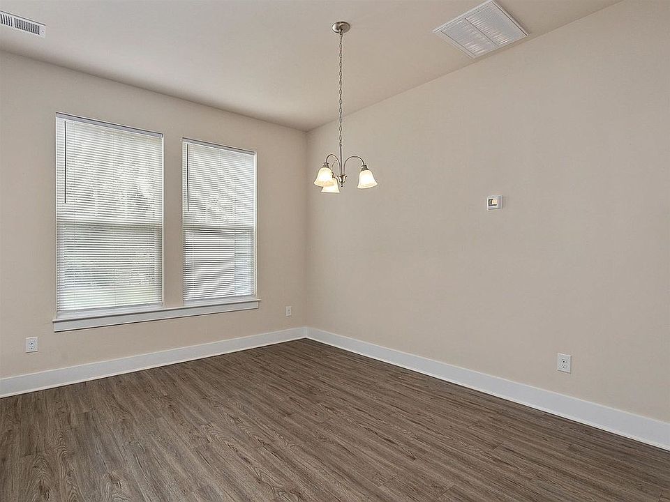 2nd image of 8652 Shady Pines Dr