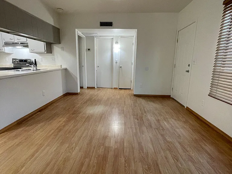 8820 E Arbor St — Photo 6