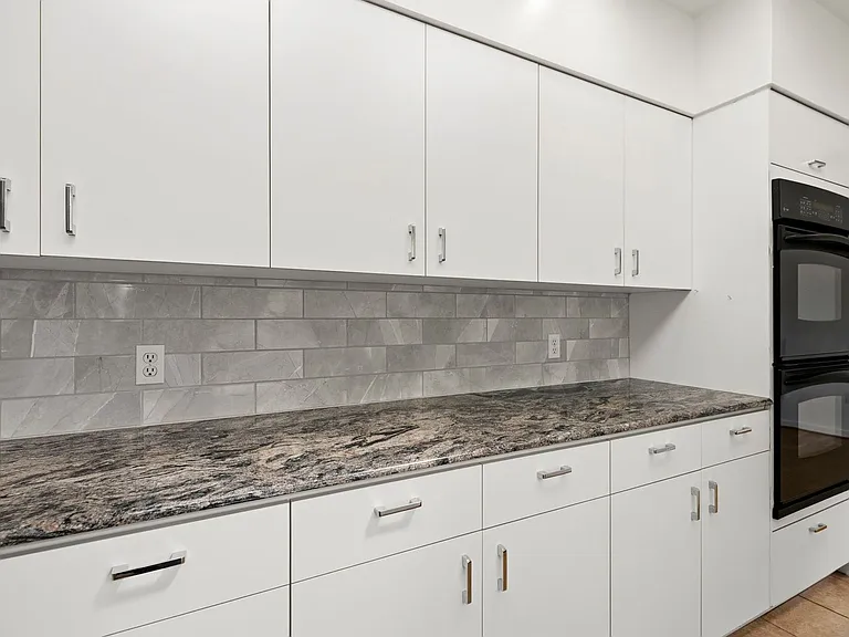 45 Graystone Ter — Photo 15