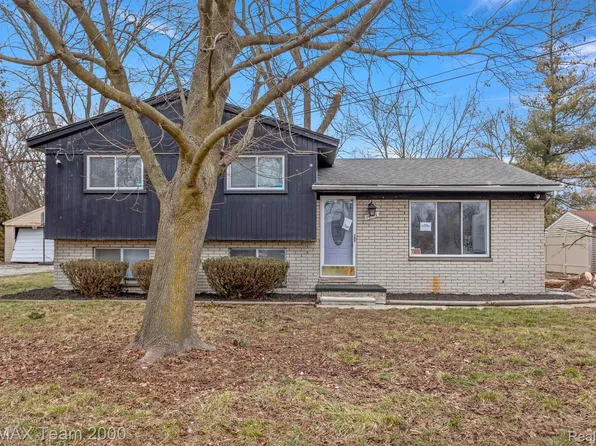 19742 Melrose Ave, Southfield, MI 48075