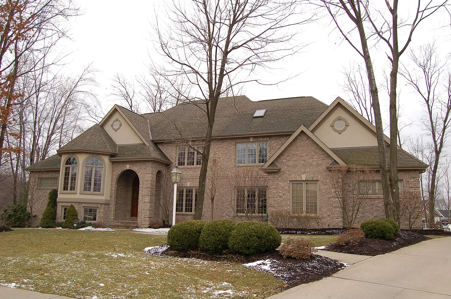 205 Edelweiss Dr photo 1