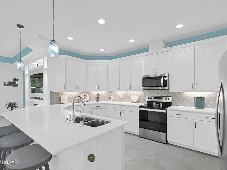 819 Coral Reef Way — Photo 7