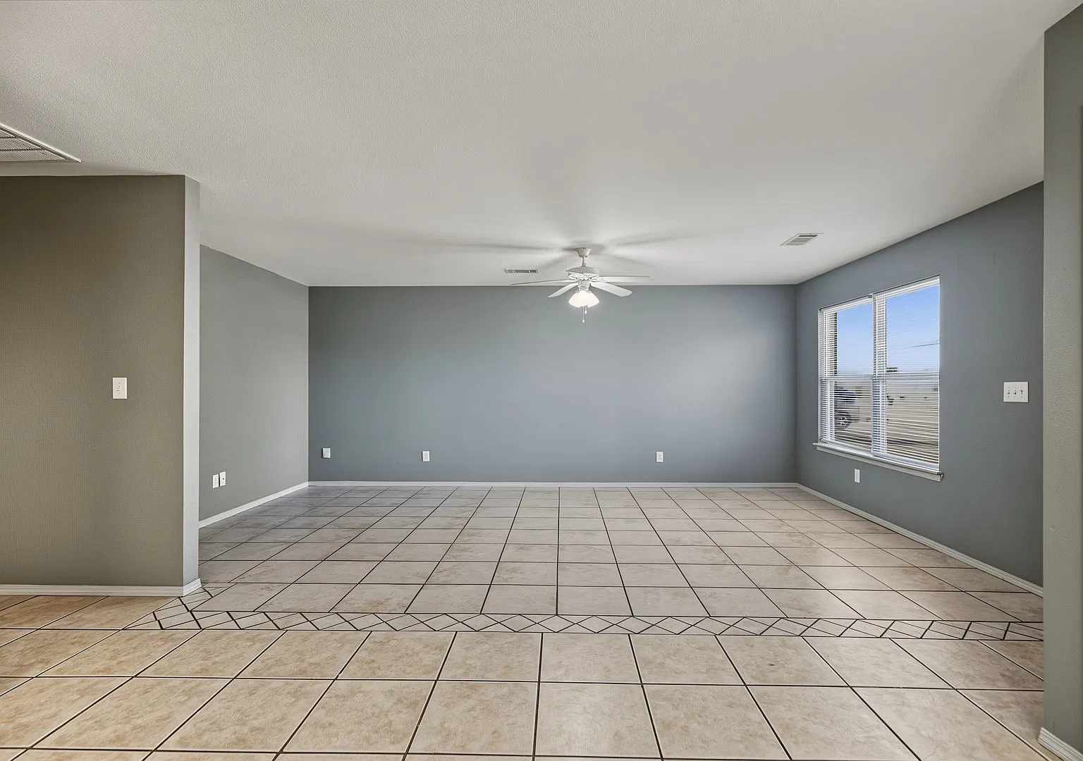 3103 S E Street — Photo 2