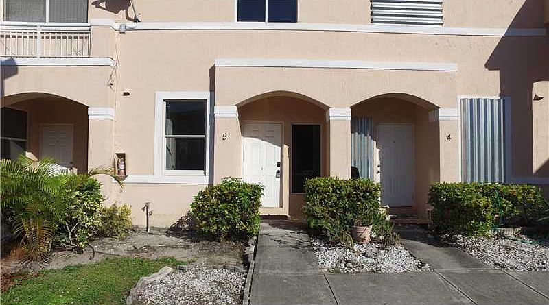 1st image of 21255 NE 8th Pl APT 5