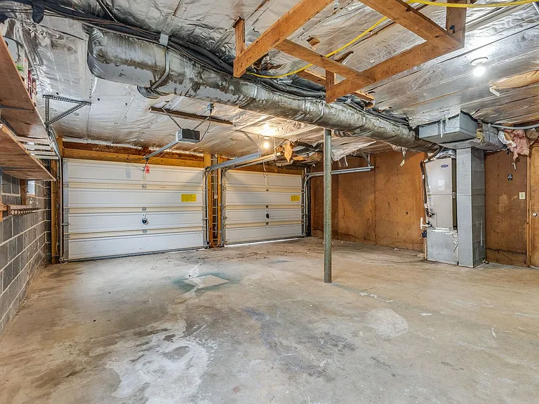 729 Foothills Rd — Photo 24