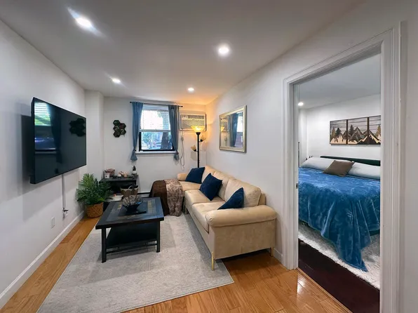 129 Franklin Street image 2 of 14