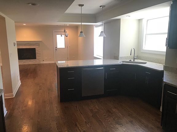 2nd image of 6099 N Sauganash Ave #1