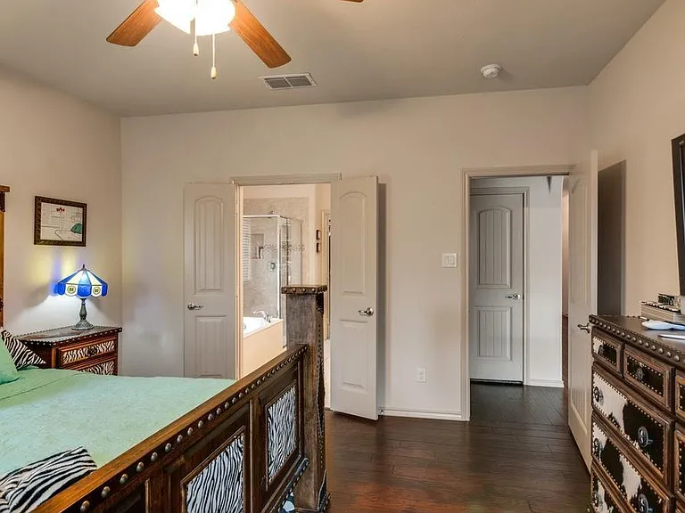 4624 Lazy Oaks St — Photo 14