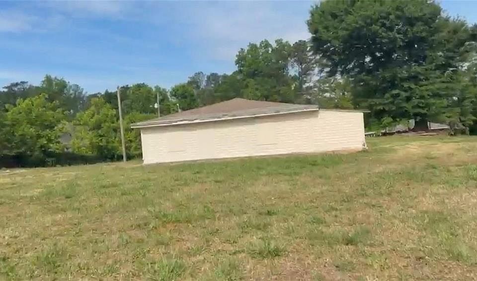 1st image of 306 Chance Rd