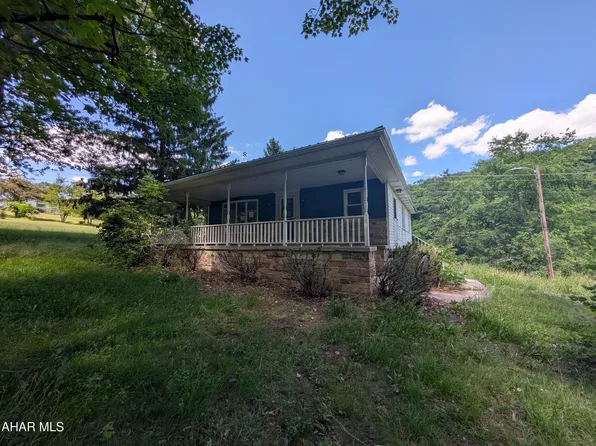 1390 Polecat Hollow Rd, East Freedom, PA 16637