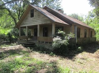 410 Spotted Horse Dr, Cottageville, SC 29435