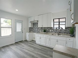 9121 Foster Rd, Downey, CA 90242