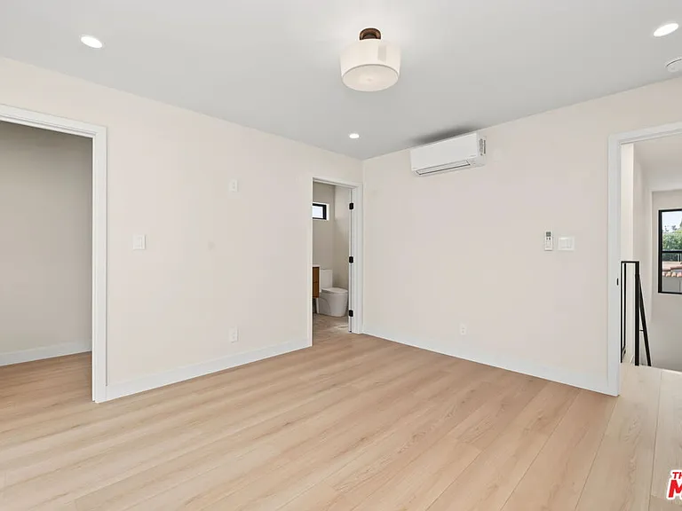 5841 Whitworth Dr — Photo 13