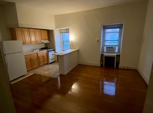 112 N 34th St #3F, Philadelphia, PA 19104