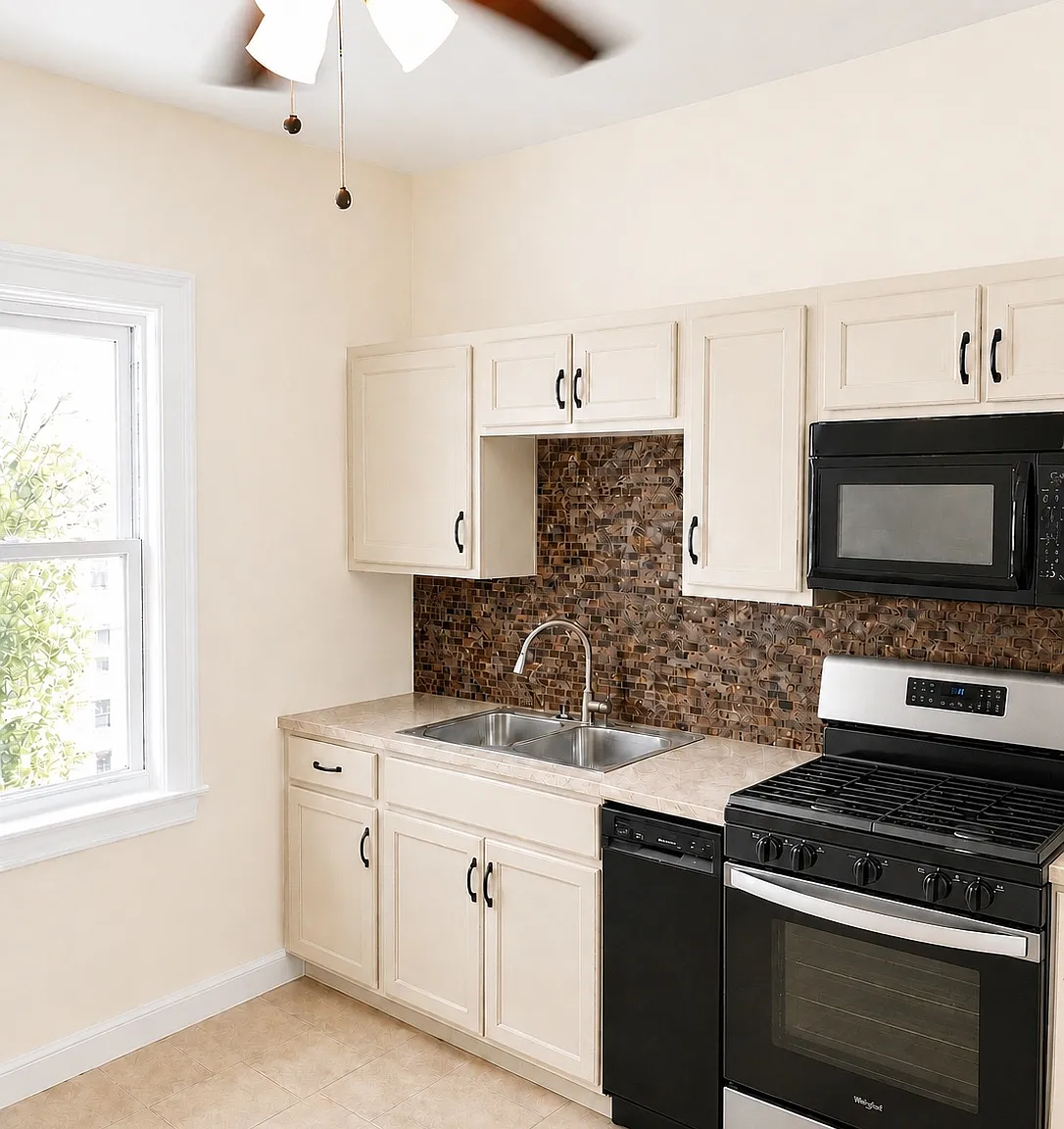 2 bed, 1300 sqft, $1,750 — Photo 2