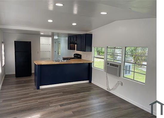 4th image of 2923 Dover Ln