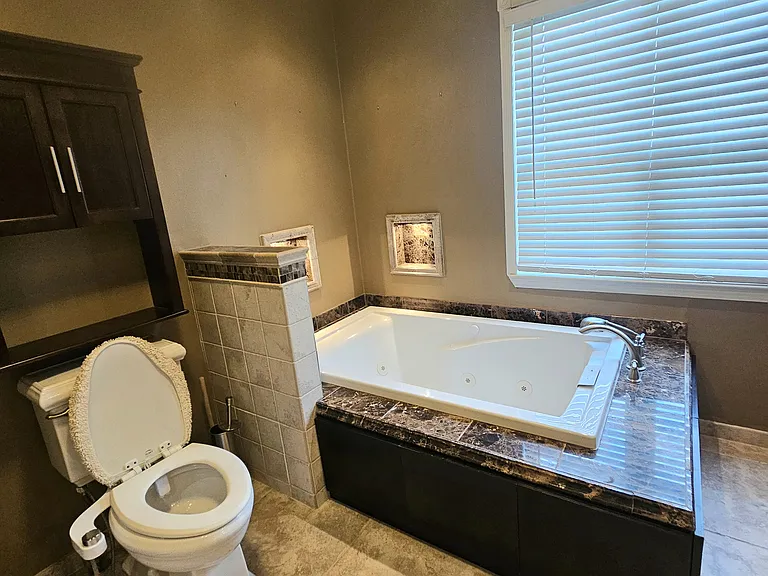 29221 Fieldstone — Photo 48